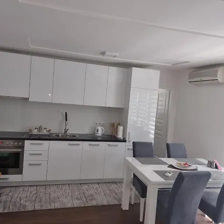 Apartman Four Seasons *