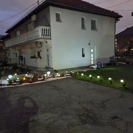 Four Seasons Διαμέρισμα