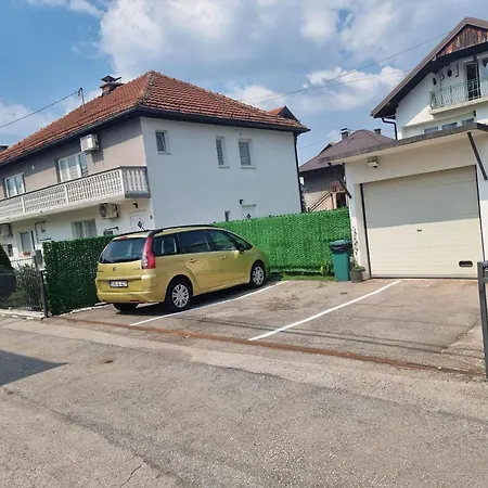 Διαμέρισμα Four Seasons *