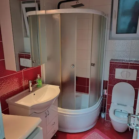 Four Seasons Apartman *